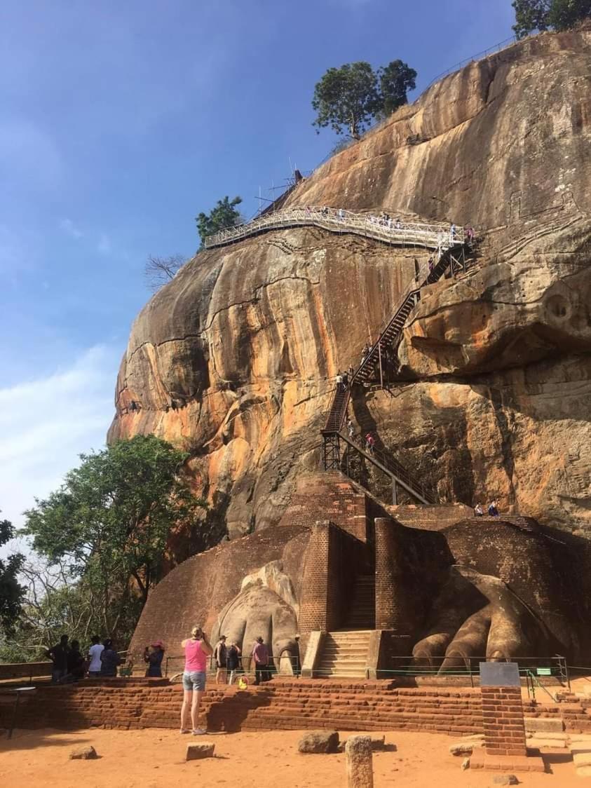 Amron Resort Sigiriya Zimmer foto